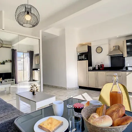 Nestor&jeeves - Citronnier Azur - - Close Sea - Balcony *